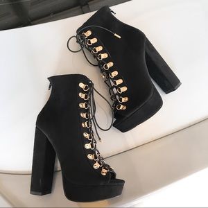 Brand NEW Sample Sale. Black Platform Bootie